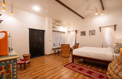 Shivganj Hotel | Discover Jawai Legacy: Family-Friendly Pool & Breakfast