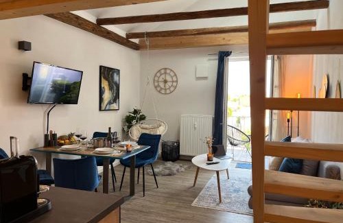 Passau Apartment | Oceanfront BEYOND Staying Studio with Rainshower Experience