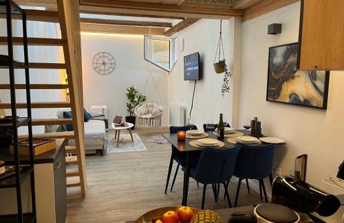 Passau Apartment | Oceanfront BEYOND Staying Studio with Rainshower Experience