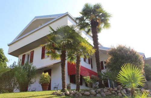 Mazzo House | BF SUITE Foresteria Bellusci
