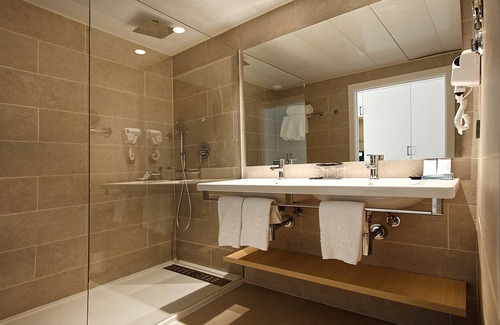 Playa de Palma Hotel | Relax at BG Hotel Caballero: 4-Star Retreat with Spa & Pool