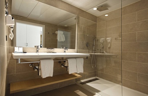 Playa de Palma Hotel | Relax at BG Hotel Caballero: 4-Star Retreat with Spa & Pool