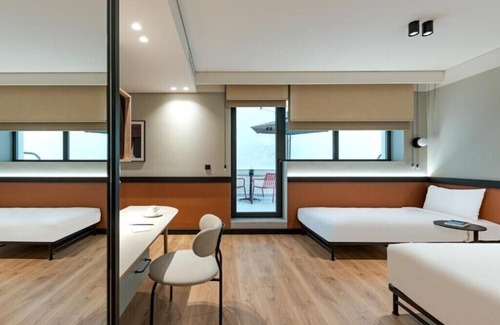 Thessaloniki City Centre Hotel | Family-Friendly Room in Thessaloniki with Kitchen & Breakfast