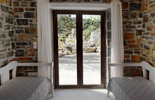 Vizari Villa | Relaxing Villa Rethymno: Pet-Friendly with Ocean Views