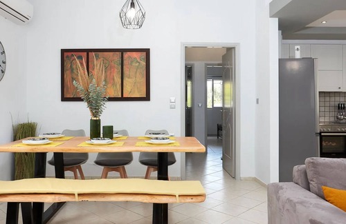 Orne Villa | Villa Rethymno: Pet-Friendly Retreat with Ocean Views