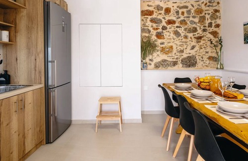 Orne Villa | Villa Rethymno: Family-Friendly Retreat with Ocean Views