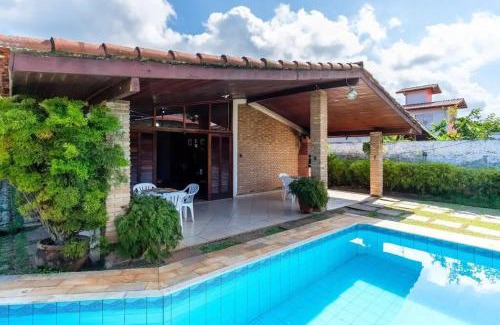 Praia Grande Villa | Inviting Casa Com Piscina: Your Beachfront Retreat Awaits