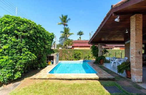 Praia Grande Villa | Inviting Casa Com Piscina: Your Beachfront Retreat Awaits