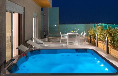 Psinthos Apartment | Relaxing Suite Rhodes with Spa, Breakfast & Family Amenities