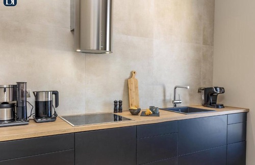 Naxos Town Villa | Villa Naxos: Family-Friendly Retreat with Breakfast Included