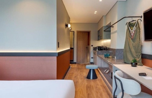 Thessaloniki City Centre Hotel | Cozy Room in Thessaloniki with Kitchen & Breakfast Included