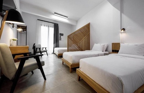 Thessaloniki City Centre Hotel | Family-Friendly Room in Thessaloniki with Breakfast Included