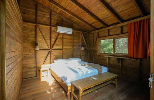Ula House | Ideal Getaway at Bhavana Gokova with Pool and Breakfast