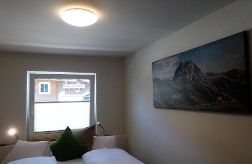 Schonbach Bed & Breakfast | Discover Bhome Gästehaus: Pet-Friendly Oceanfront Retreat