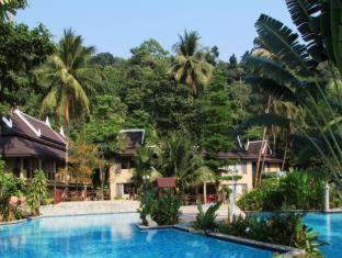Ko Chang Resort | Inviting Bhumiyama Plus: Oceanfront Bliss with Pool Access