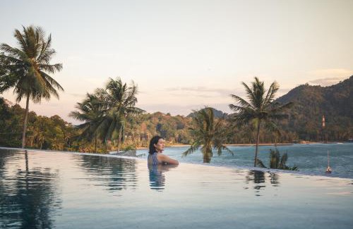 Bang Bao Bay Resort | Relax at Bhuvarin Resort: Oceanfront Retreat with Pool