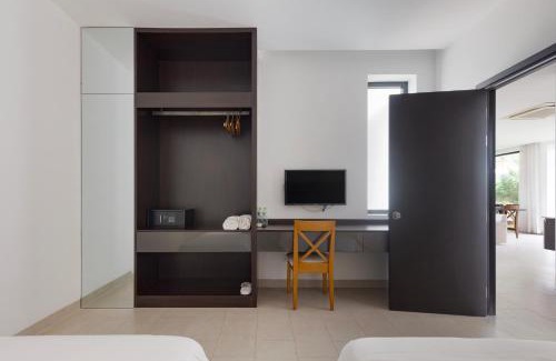 Long Hai Villa | Beachfront Villa with Pool and Child-Friendly Amenities