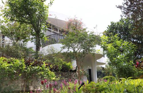 Luong Son Apartment | Inviting 3-Bedroom Villa at Ivory Resort Hòa Bình