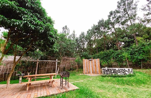 Soc Son Villa | Beautiful Biệt Thự Con Công Mini with Oceanfront Views