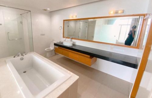 Phu Hai Beach Apartment | Villa Sealinks Mũi Né: Pet-Friendly Retreat with Hot Tub