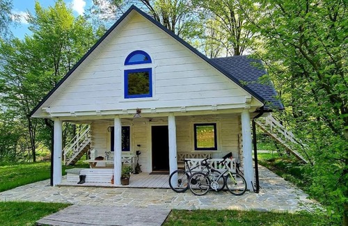 gmina Szczebrzeszyn House | Discover Biała Chatka: Family-Friendly Retreat in Roztocze