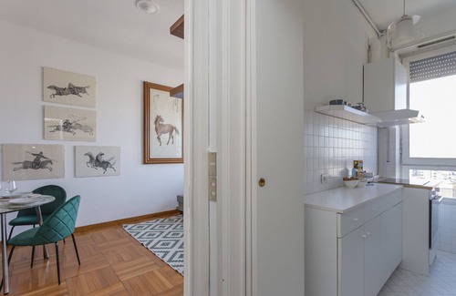 Porta Tenaglia Apartment | Biancamano Skyline view - 13th floor 1 bdr with balcony in Moscova/Sempione