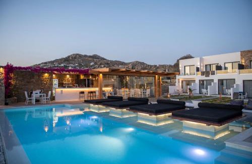Plintri Hotel | Relax at Bianco a Nero Mykonos - Rated 9/10 with Ocean Views