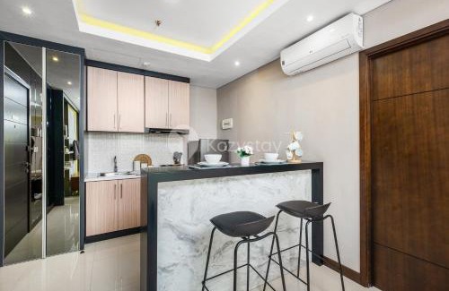 Kebon Jeruk Apartment | Relax at Bianco by Kozystay - Family-Friendly Oasis
