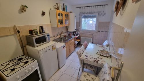 Berekfurdo House | Family-Friendly Bianka Vendégház with Kitchen Amenities