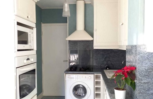 Biarritz Apartment | Pet-Friendly Biarritz Apartment with Ocean View & Parking