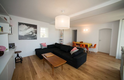 Biarritz City Centre Apartment | Charming Biarritz Cottage Steps from the Beach with Ocean View