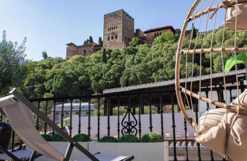 San Pedro Apartment | Elegant BiBo Suites Oro del Darro: Rated 9.3/10