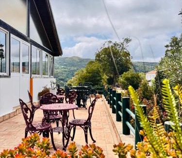 Monchique Cabin | Discover Bica Boa: Family-Friendly with Pool Access