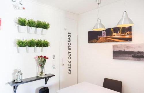 Misericordia House | Budget-Friendly Stay at Bica Mini Hostel in Great Location