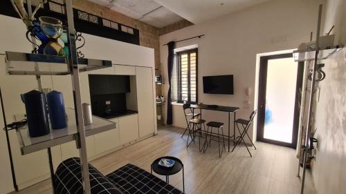 Mergellina Apartment | Elegant BICE MERGELLINA LOFT: 4-Star Family-Friendly Retreat
