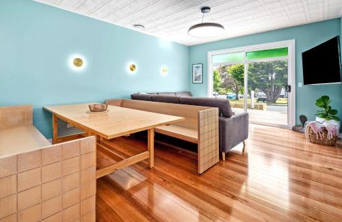 Bicheno House | Family-Friendly Getaway at Bicheno Beach House, 4-Star Retreat