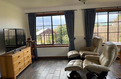 Bicheno Apartment | Romantic Bicheno Getaway for Two – Rated 9.3/10!