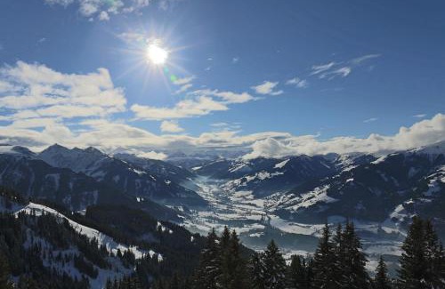 Kitzbuehel Hotel | Exceptional BichlAlm Berggasthof: Spa & Pet-Friendly Stay