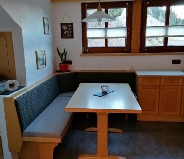 Hopfgarten in Defereggen Apartment | Guest Rated 10/10: Family-Friendly Bichlerhof with Kitchen