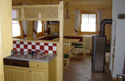 Pruggern Cabin | Relax at Bichlhütte: Ocean View Retreat with Spa Access