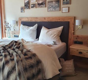 Kaisers Apartment | Experience Bichlhof: Ocean View Rooms and 9.9/10 Ratings