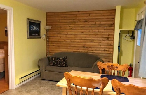 Murray Harbour Cottage | Inviting 2 Bedroom Cottage by Forest & Lake in PEI