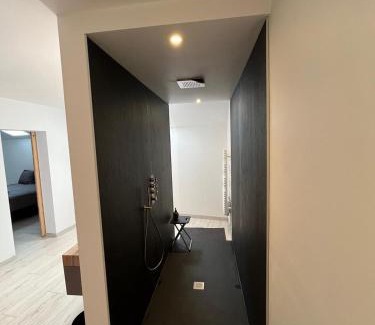 Sart-lez-Spa Apartment | Experience Relaxation at Bien-Être au B with Hot Tub Amenities