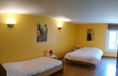 Saint Nazaire sur Charente Condo | Bien Dans Résidence Avec Piscine