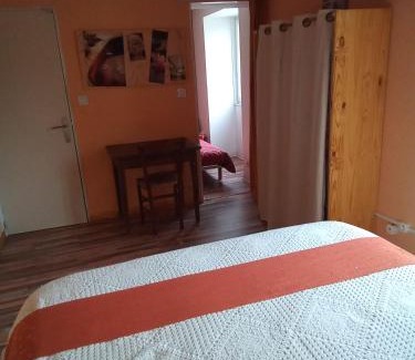 La Roche-sur-Yon House | Escape to the Countryside: Family-Friendly Retreat Awaits