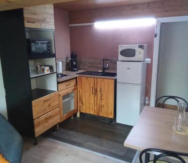 La Roche-sur-Yon House | Escape to the Countryside: Family-Friendly Retreat Awaits
