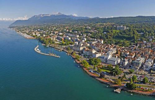 Neuvecelle Apartment | Discover Evian: Family-Friendly Retreat with 9.2 Rating