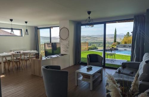 Mirefleurs Apartment | Elegant Oceanfront 75m2 Apartment with Pool & High Ratings
