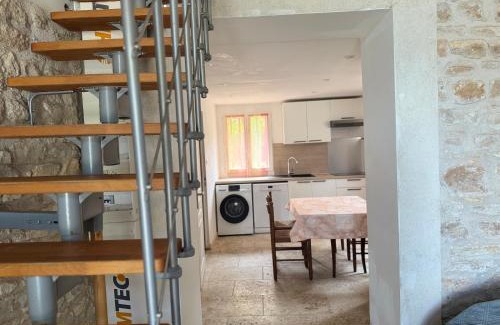 Sance House | Discover Weiwei: Pet-Friendly Stay with Delicious Breakfast