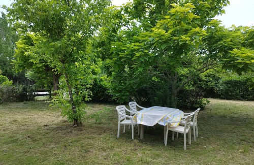 Noaillan House | Explore the Welcome of Sud Gironde with Family-Friendly Stays